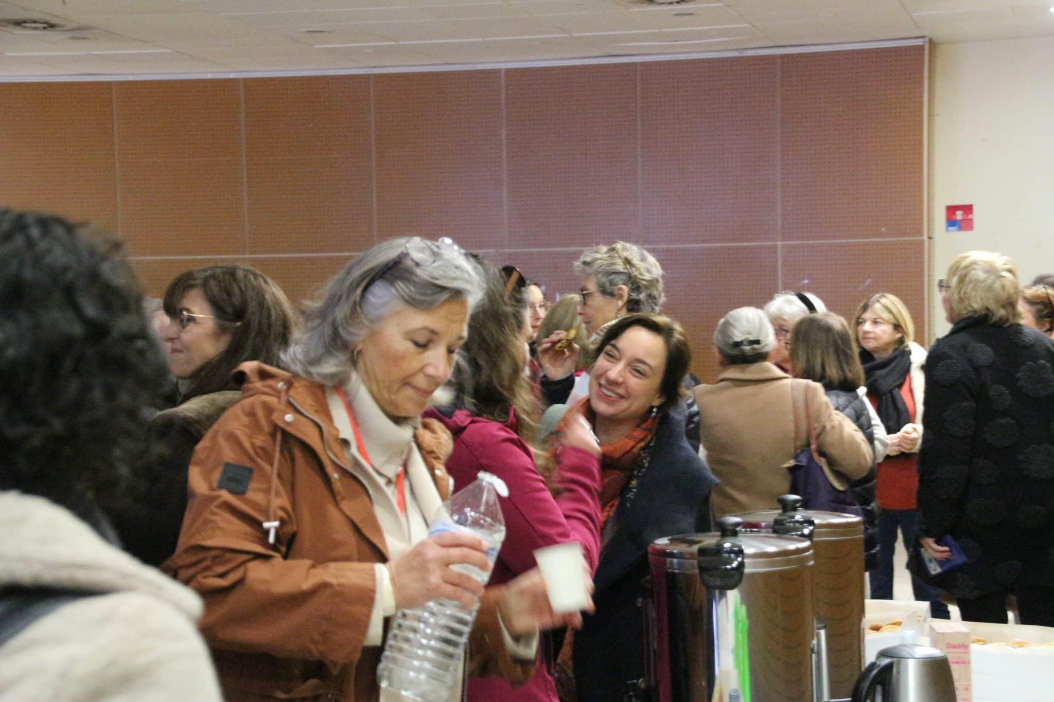 Photo de l’ensemble des participants de la rencontre sur la pair-aidance 25 janvier 2024