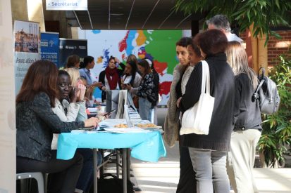 Photo stands de la rencontre Handicontacts du 16 avril 2024